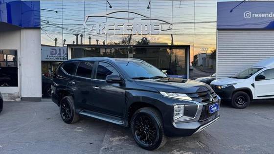 MITSUBISHI PAJERO SPORT 2.4 16V MIVEC TURBO DIESEL HPE-S AWD AUTOMÁTICO MITSUBISHI PAJERO SPORT 2.4 16V MIVEC TURBO DIESEL HPE-S AWD AUTOMÁTICO